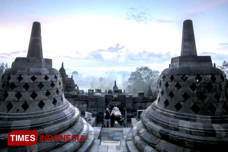 Kisah dan Makna di Balik Relief Candi Borobudur