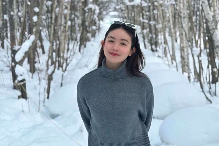 Dari Breakout ke Self-Love, Natasha Wilona Tunjukkan Arti Sebenarnya Menjaga Kecantikan Alami