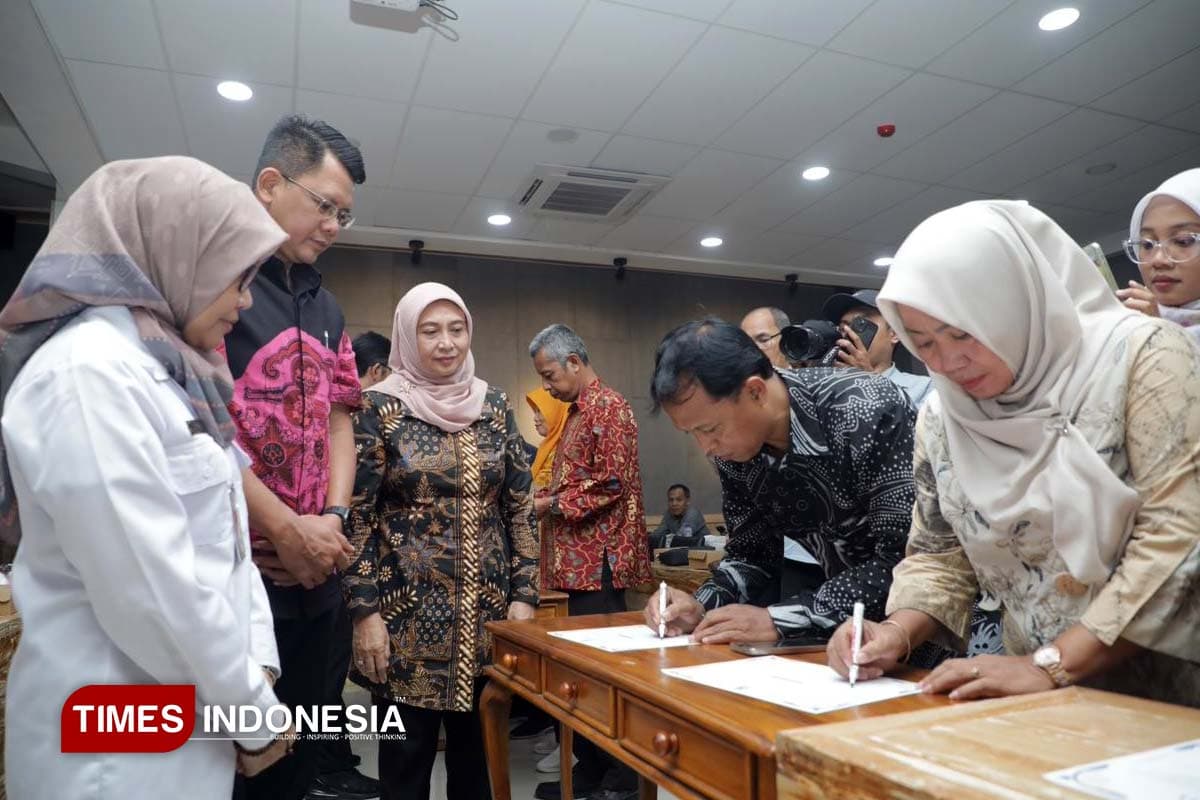 Pemkab Sleman Perketat Pengawasan Pangan, Pedagang Pasar dan Swalayan Teken Pakta Integritas