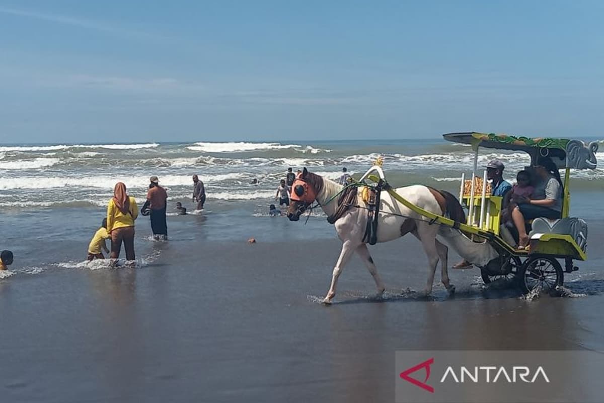 Tim SAR Bantul Deteksi Belasan Titik Bahaya di Kawasan Pantai Parangtritis