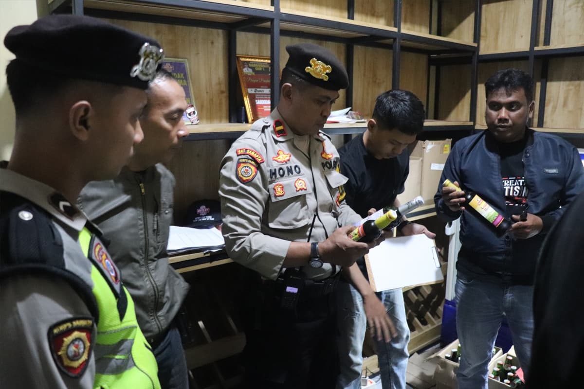 Sat Samapta Polres Bantul Gerebek Penjual Miras Ilegal di Kasihan