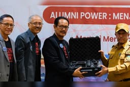 Alumni ITNY, Bupati Pegunungan Bintang Papua Bantu Drone untuk Perkuat Riset Geologi